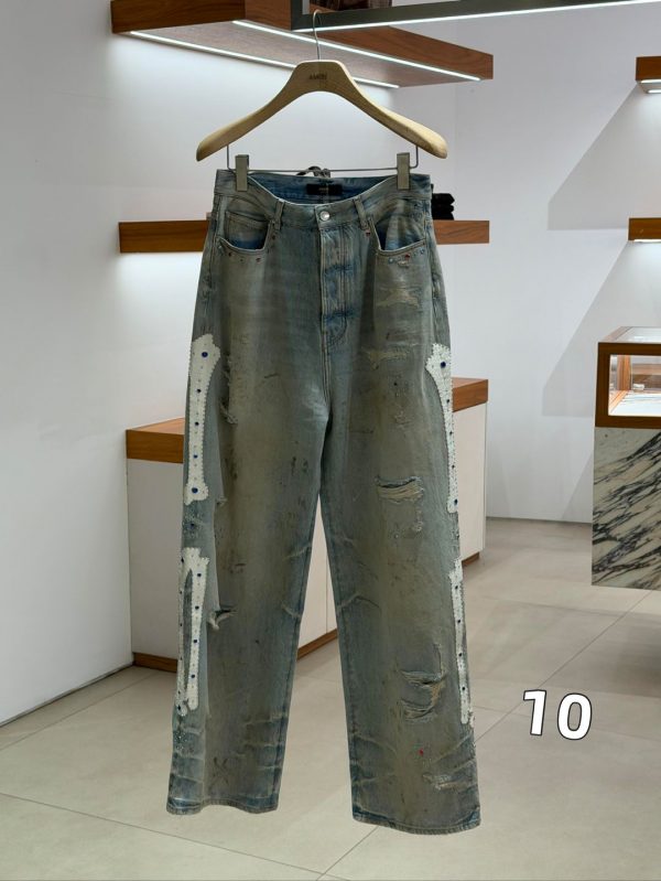 Based on the quantity you ordered, it is usually a mixed shipment of multiple styles