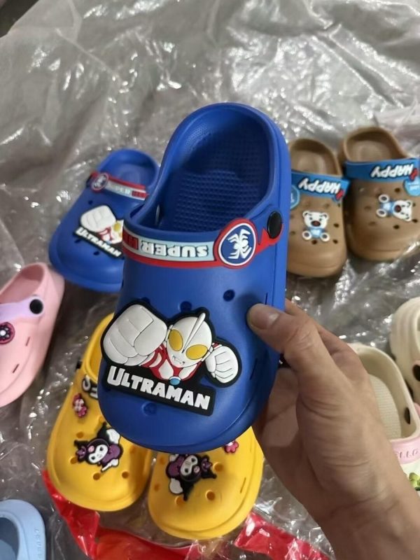 children’s slippers wholesale many styles and colors ages 3-12 comfortable and durable material