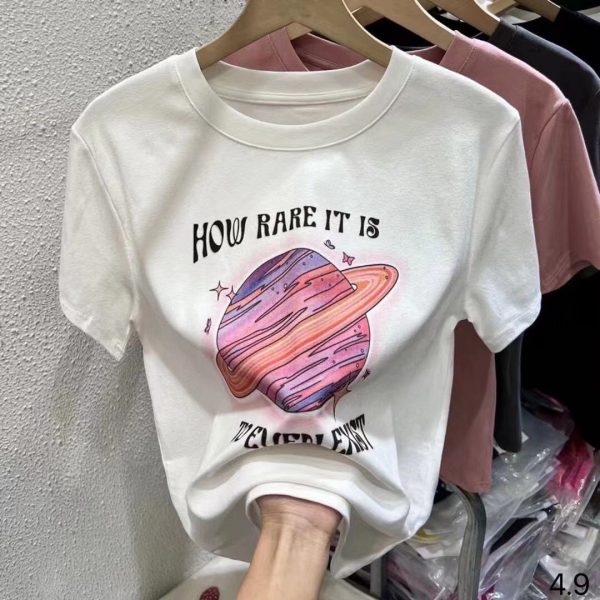 Wholesale women’s T-shirts, all sizes, casual and trendy, multiple flower patterns and colors, comfortable, global shipping